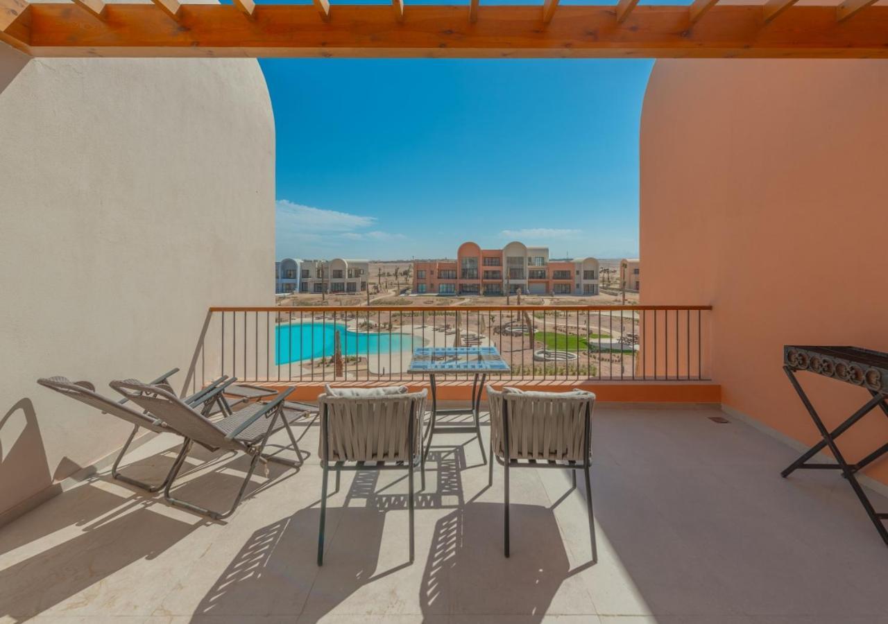 Sophisticated 1br 1,5 Bath Duplex - Kamaran El Gouna, Pool View & Access