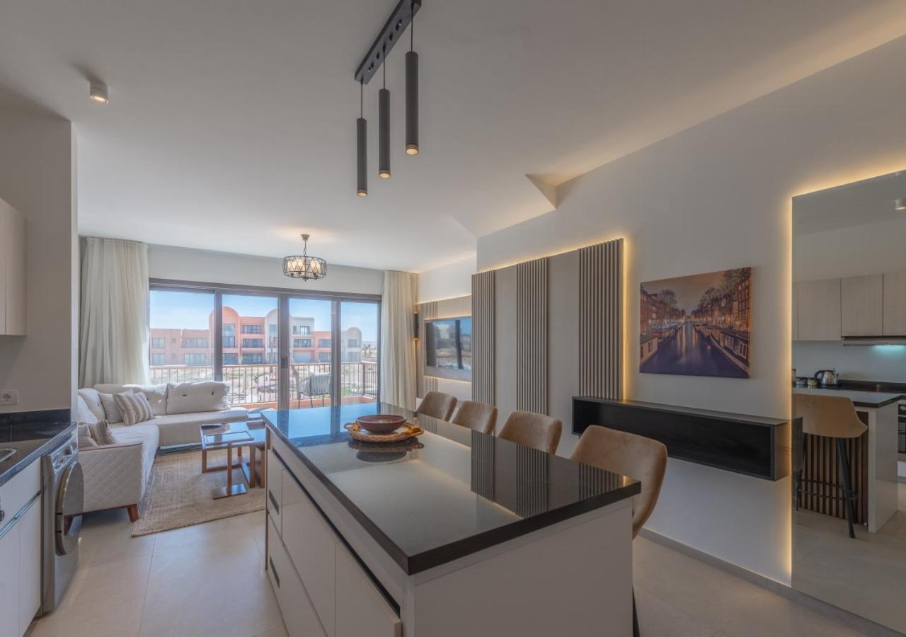 Sophisticated 1br 1,5 Bath Duplex - Kamaran El Gouna, Pool View & Access Apartament Hurghada